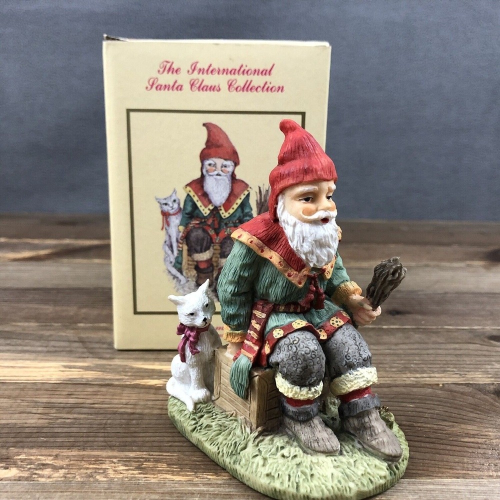 Vintage 1993 International Santa Collection Sweden Jultomtar Christmas Figure